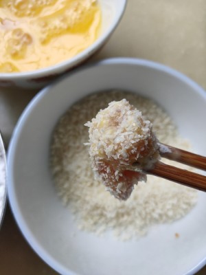 The practice measure that contains gallinaceous rice flower 4