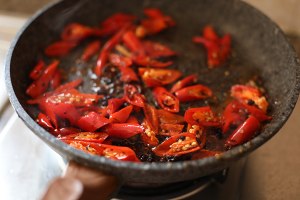 豚5を揚げる熱くて明るい肉の実地測定
