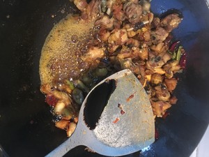 The practice measure of chicken of dry stir-fry before stewing 7