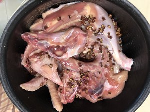 Saline    chicken - the practice measure of electric meal Bao 3
