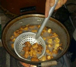 The practice measure of yellow stew chicken 3