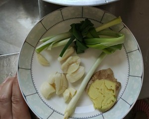 Accordingly old wide the practice measure that learns to do gallinaceous ~ to need green ginger garlic only 1