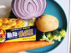 The practice measure of chicken of dormitory edition curry 1