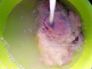 Dish of the eve of the lunar New Year- - the practice measure of pig abdomen chicken 9