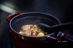 極上で美味しい明るいエビ鶏肉のバオの実践測定 4 