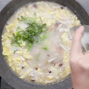 Shelled fresh shrimps of bacterium stay of proceedings the practice measure of 3 fresh boiling water 4