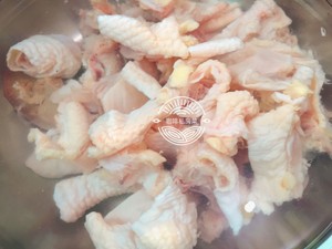 One chicken the practice measure of two eating Guangdong chicken Bao 4