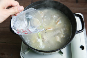 The practice measure that golden pig sends blessing Bao chicken broth 7