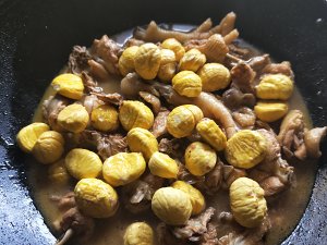 The practice measure of Chinese chestnut chicken 8