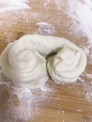 豚のおいしい緑の揚げ生地ケーキの実践対策 d鍋で焼く13 