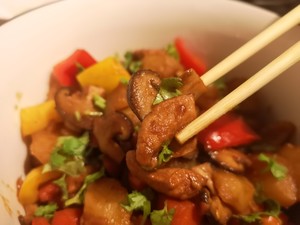 The practice measure of the yellow stew chicken that exceeds go with rice 8