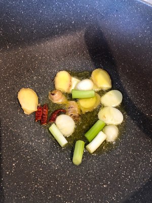 The practice move that pop chart sells chicken of the first yellow stew outside 10