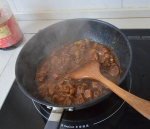 The practice measure of yellow stew chicken 8