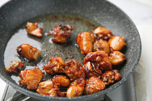 中国の栗の甘いジュース6の鶏肉の実習対策