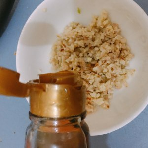 Chicken of    of salt of Xian Xiang of the daily life of a family (the hand rips chicken) practice measure 3