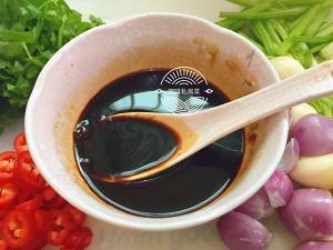 One chicken the practice measure of two eating Guangdong chicken Bao 3