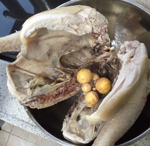 広東省の古典的な別名の料理が鶏肉を無駄にする8