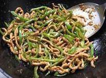 The practice measure that green pepper fries shredded meat 9