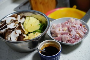 The practice measure of rice of Shang Zhite's thick yellow stew chicken 1