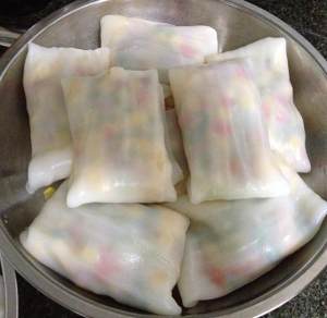 豚の腸のピンクが詰め物6を包む練習の尺度