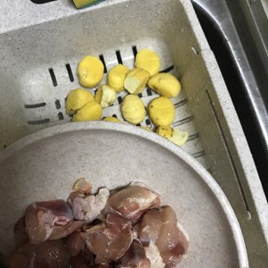 ? ? Chinese chestnut chicken: The Bao dish of super and super go with rice? ? practice measure 1
