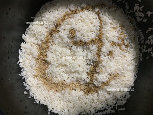 The practice measure of chicken of lotus leaf polished glutinous rice 5
