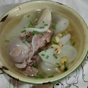 大豆カブ3のバオの豚の大きな骨のスープの実践対策