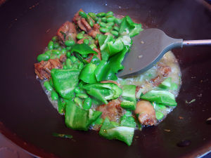 The practice measure that young soya bean fries chicken 6