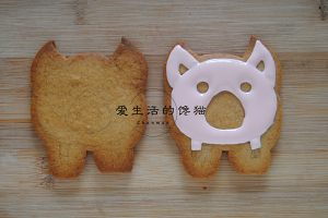 ピンクの豚菓子の霜のビスケット10の実践測定