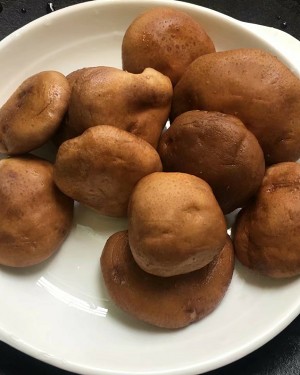 The practice measure of Xianggu mushroom slippery chicken 5