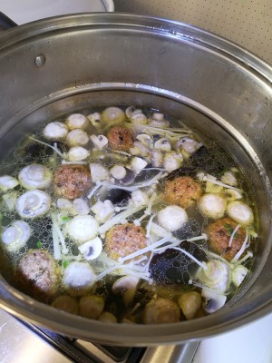 Chicken of hemp of any of several hot spice plants + measure of practice of chicken broth assorted 11