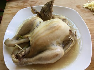 鶏肉を手で裂く練習方法