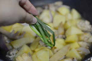 Potato stew chicken (green of extensive pattern ginger fries chicken) practice measure 7