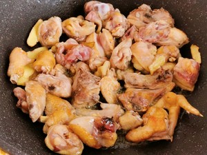 The practice measure of chicken of stew of lotus lotus root 4