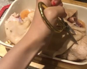 The practice measure of leg of pig of the Italian gust crackling that bake 2
