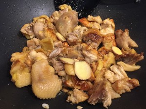 Chicken of yellow stew of the daily life of a family (add all sorts of vegetable) practice measure 5