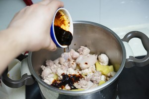 The practice measure of rice of Shang Zhite's thick yellow stew chicken 5