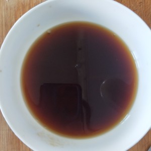 トラディショナルエディションは甘酸っぱいジュースの魚の甘い千切り肉、大人の子供の大好き、私も食べるのが好きです そら豆ソースはただ古い味で、すぐに試してみます。 練習法13 