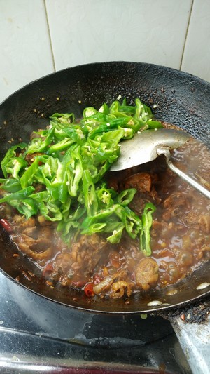 The practice measure of chicken of jujube village hot pepper 9