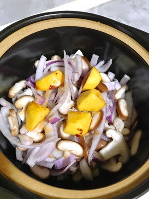 The practice measure of chicken of yellow stew of simple and easy edition 3