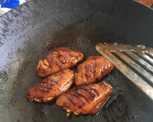 The practice measure of the wing in sweet juice chicken 3