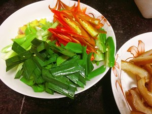 肉の練習尺度 豚を炒める小さな顔の2 