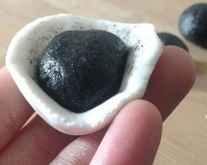 The practice measure of stuffed dumplings masse of glutinous rice flour served in soup of pig of round round round round bud 4