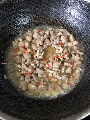 The practice measure of oily stew chicken 9