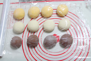 " chicken " auspicious flexibly the practice measure of small steamed bread 12