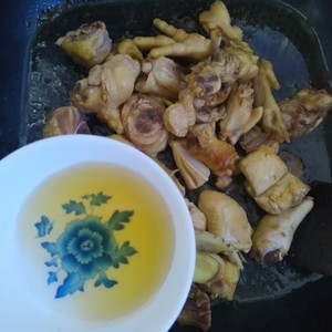 The practice measure of yellow stew chicken 6
