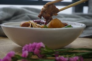黄色いシチューチキンのご飯|カフェテリア8