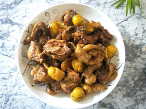 The practice measure of Chinese chestnut chicken 10