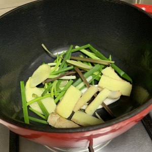 Saline    chicken -- the practice measure of edition of cast-iron boiler anhydrous 7