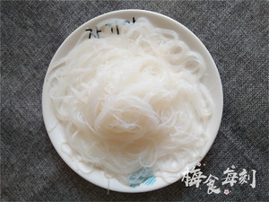 Garlic Chengdu vermicelli made from bean starch opens back shrimp, exceed measure of detailed picture article! practice measure 10